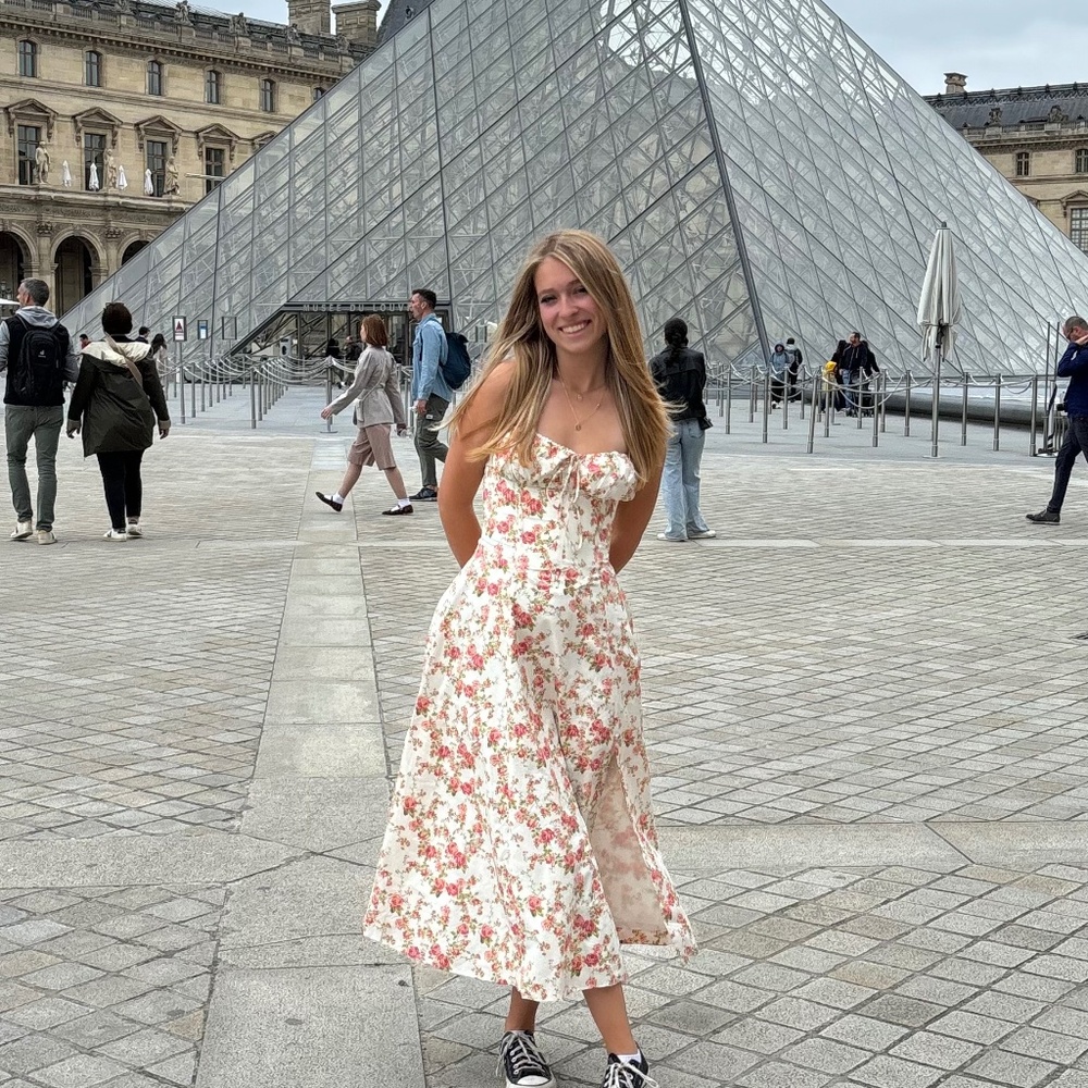 Meet your Posher, Charlotte